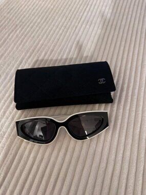 Chanel Cat Eye Sunglasses - Black/White - CH6056 - NIB